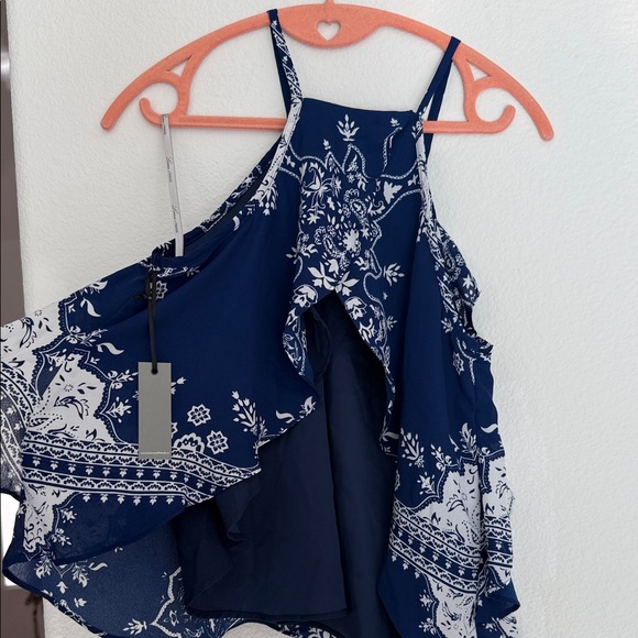 Lovers + Friends Navy Sleeveless Top - Picture 4 of 6